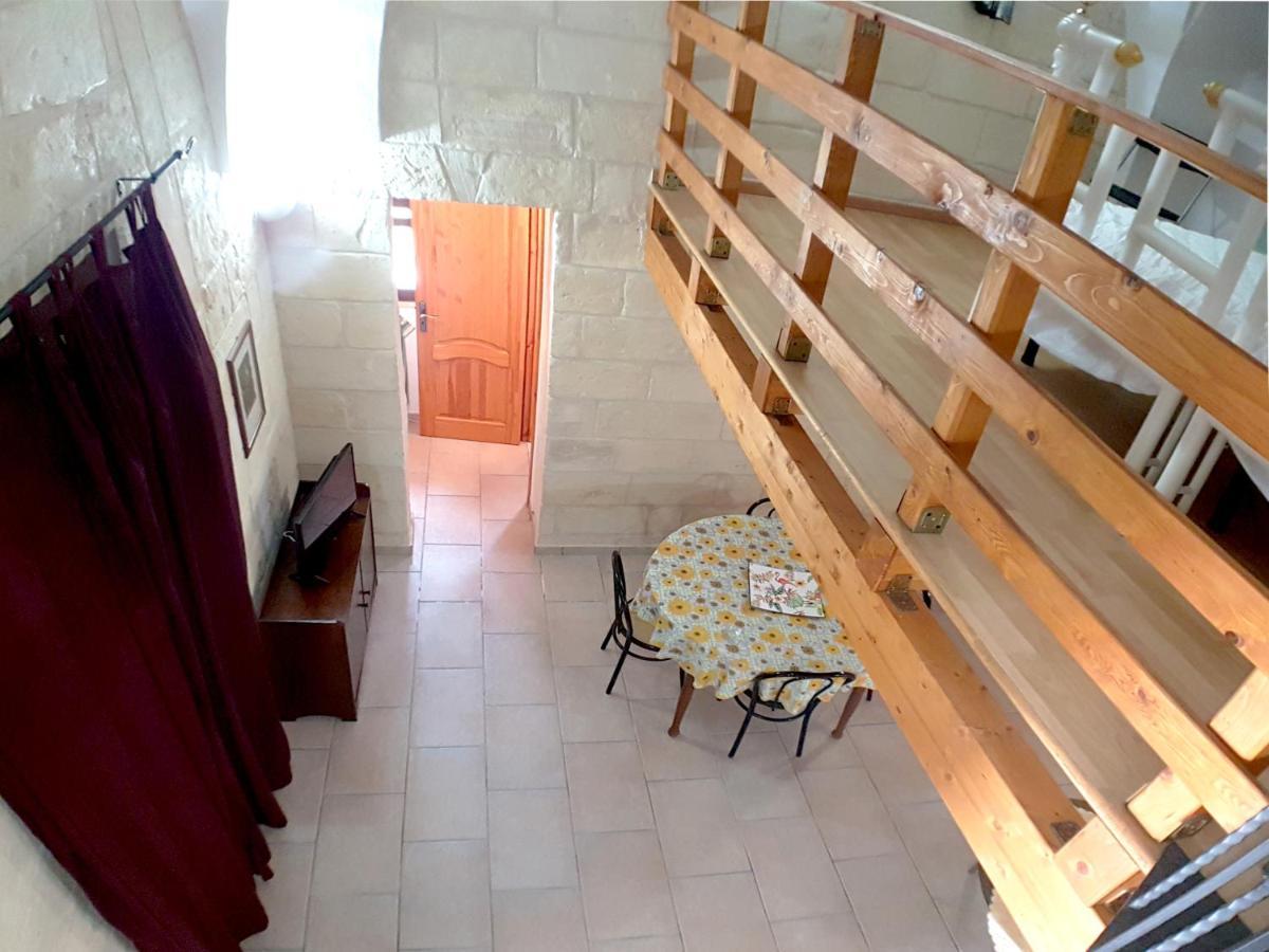 Oikia Vacanze Uggiano La Chiesa Casa Dante Exterior foto