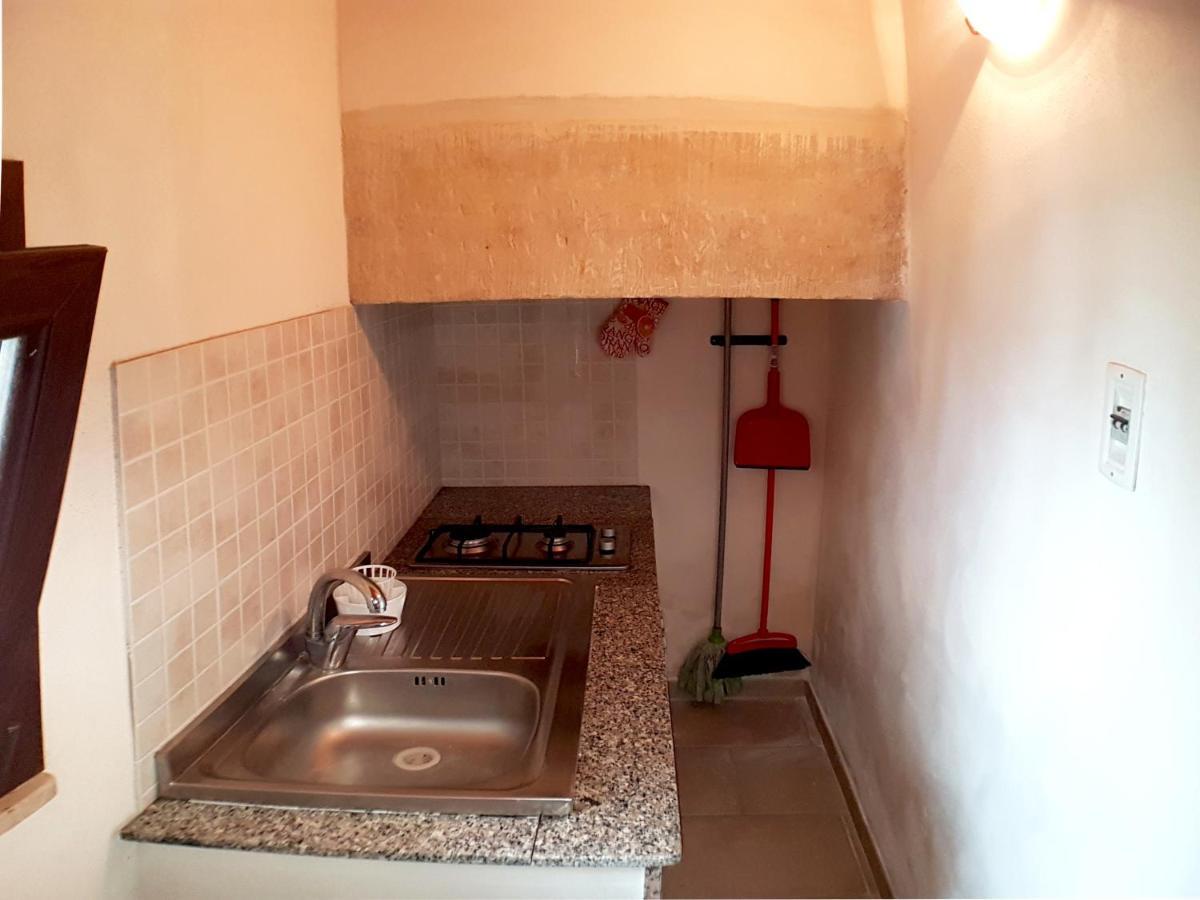 Oikia Vacanze Uggiano La Chiesa Casa Dante Exterior foto
