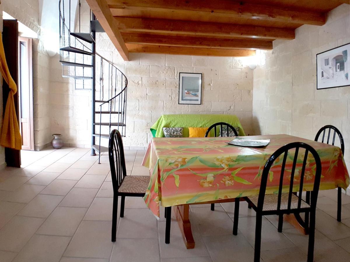 Oikia Vacanze Uggiano La Chiesa Casa Dante Exterior foto